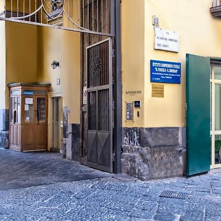 Hotel Artemisia Domus Napoli Esterno foto