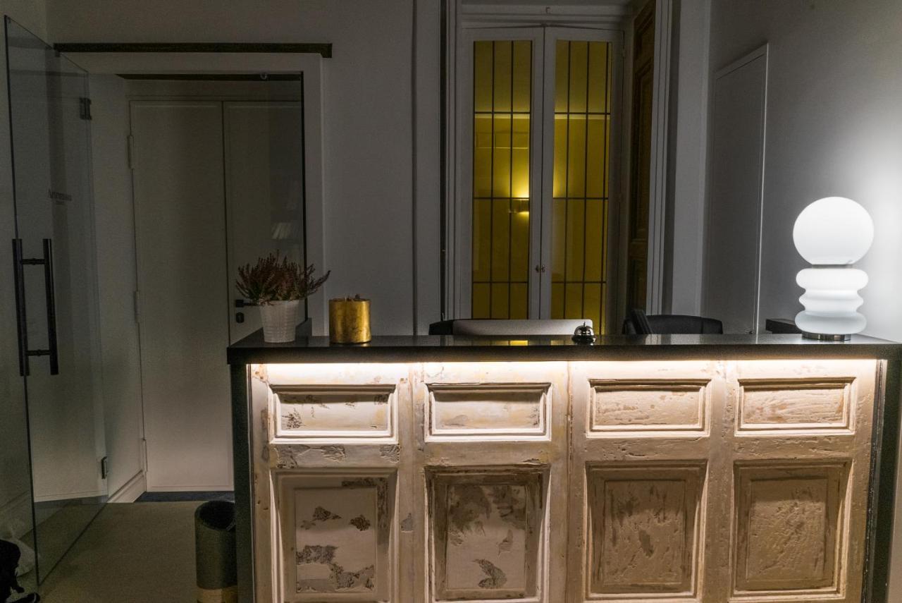Hotel Artemisia Domus Napoli Esterno foto