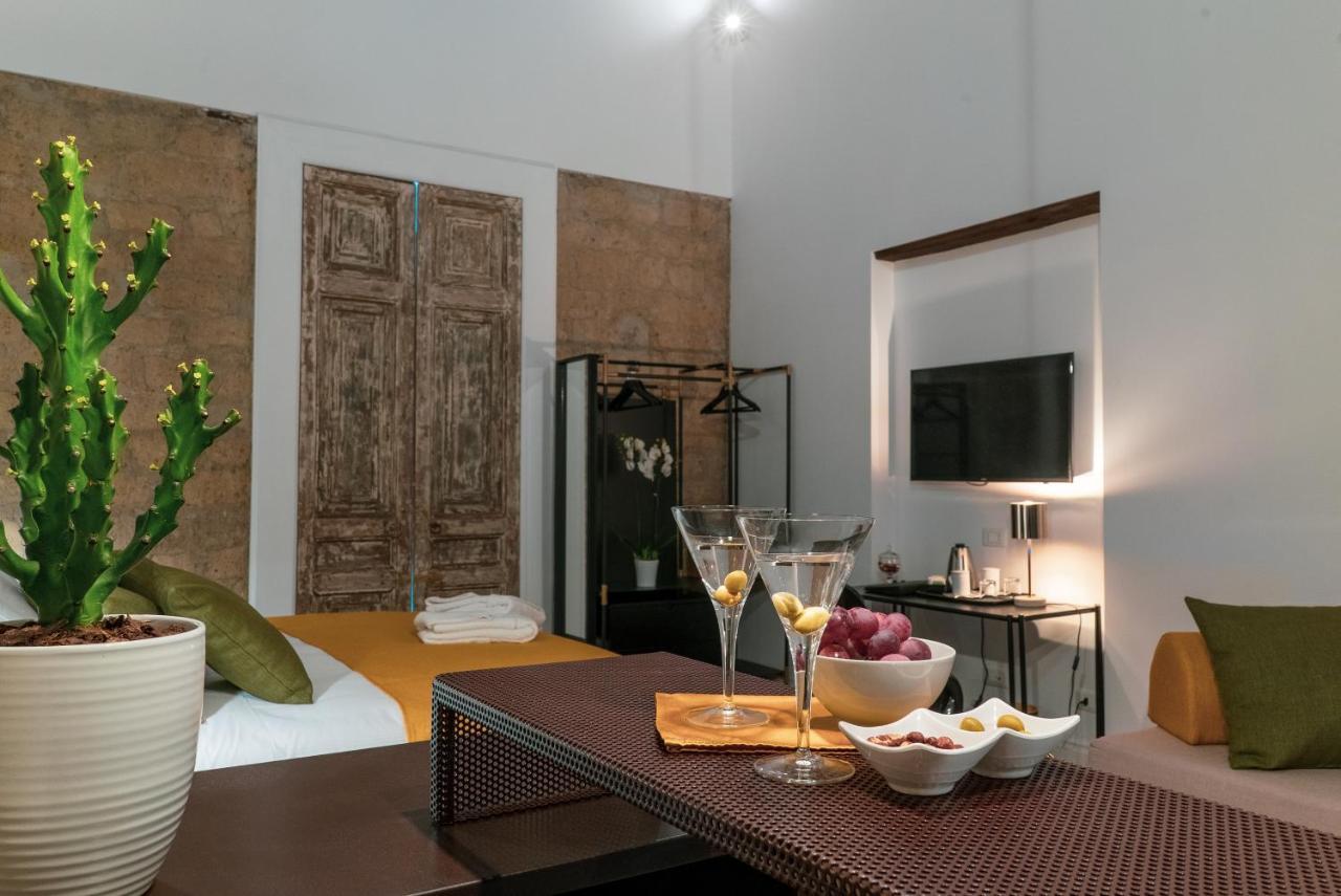 Hotel Artemisia Domus Napoli Esterno foto