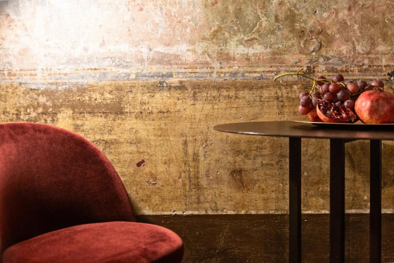 Hotel Artemisia Domus Napoli Esterno foto