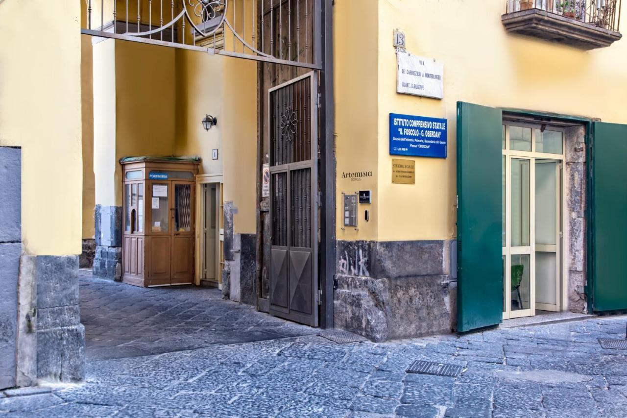 Hotel Artemisia Domus Napoli Esterno foto