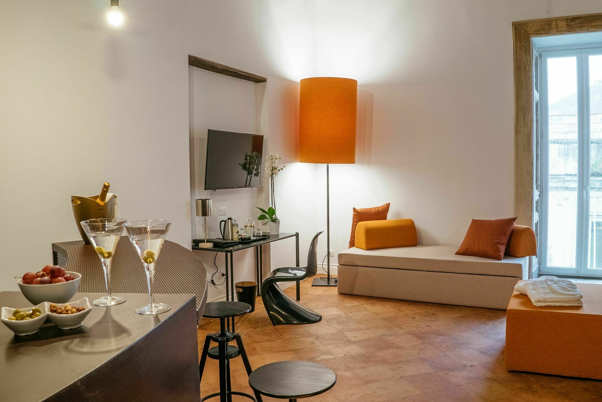 Hotel Artemisia Domus Napoli Esterno foto